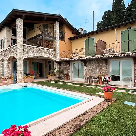 Bed & Breakfast B&B La Cipressina 4*