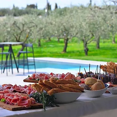 La Cipressina Bed & Breakfast