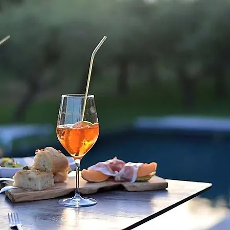 La Cipressina Bed & Breakfast 4*