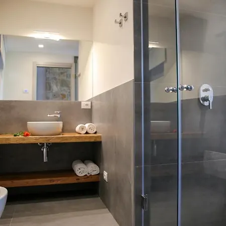 לינה וארוחת בוקר La Cipressina קאבאיון ורונסה